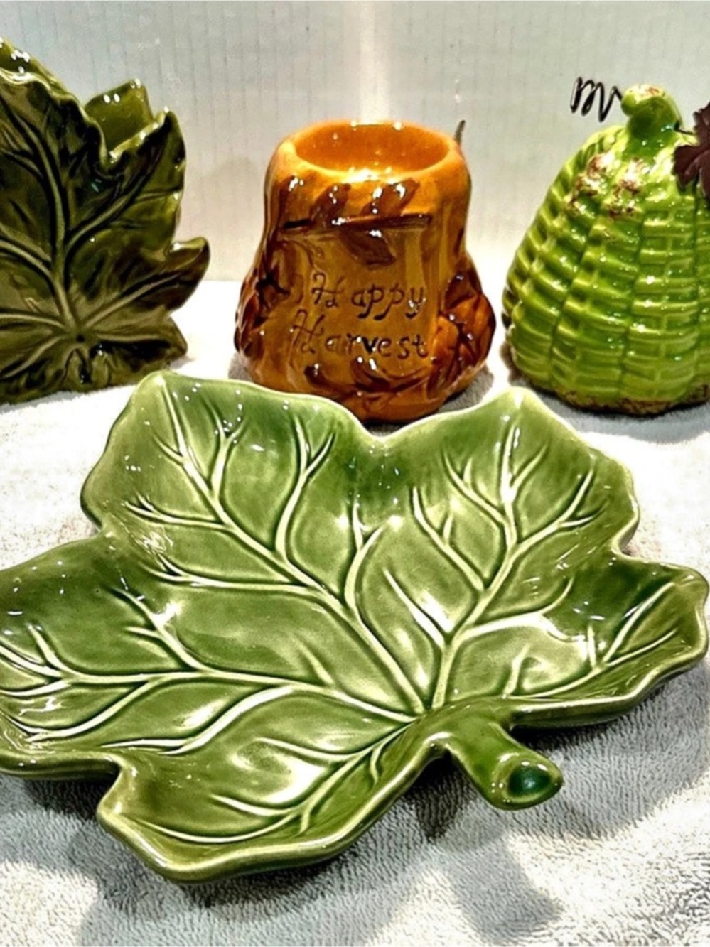 Ceramic Fall Autumn collection Green & Brown Leaf Ceramic Decor Set of 4